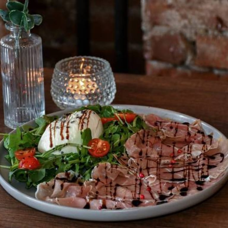 Savor Your Lunch with Us